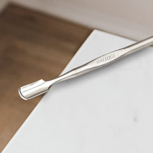 Load image into Gallery viewer, SEKI EDGE SS-303- Cuticle Pusher
